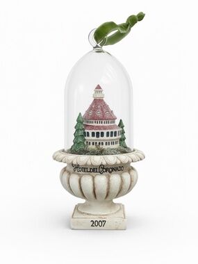 Hotel Del Coronado 2007 Winter Garden Glass Dome Topiary Christmas Ornament